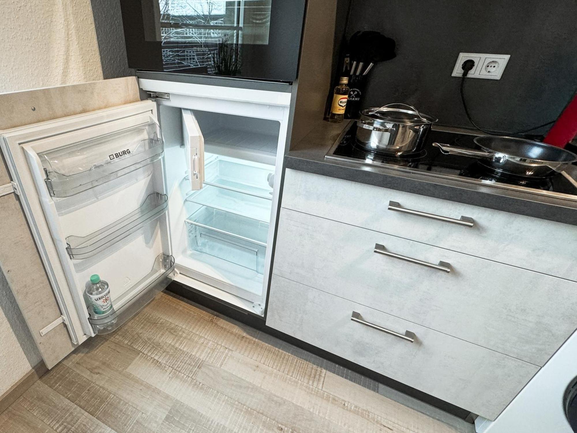 Modernes Apartment In Top Lage Komfortabel Eingerichtet Mit Arbeitsplatz Und Kueche - Geibelsuite Hannover Esterno foto