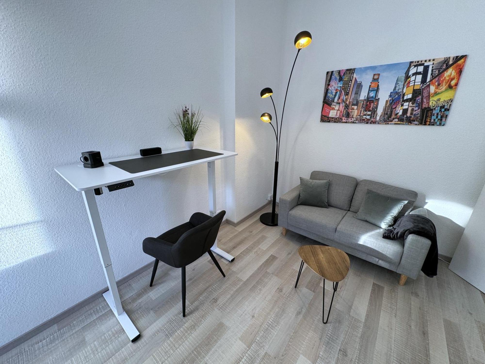 Modernes Apartment In Top Lage Komfortabel Eingerichtet Mit Arbeitsplatz Und Kueche - Geibelsuite Hannover Esterno foto