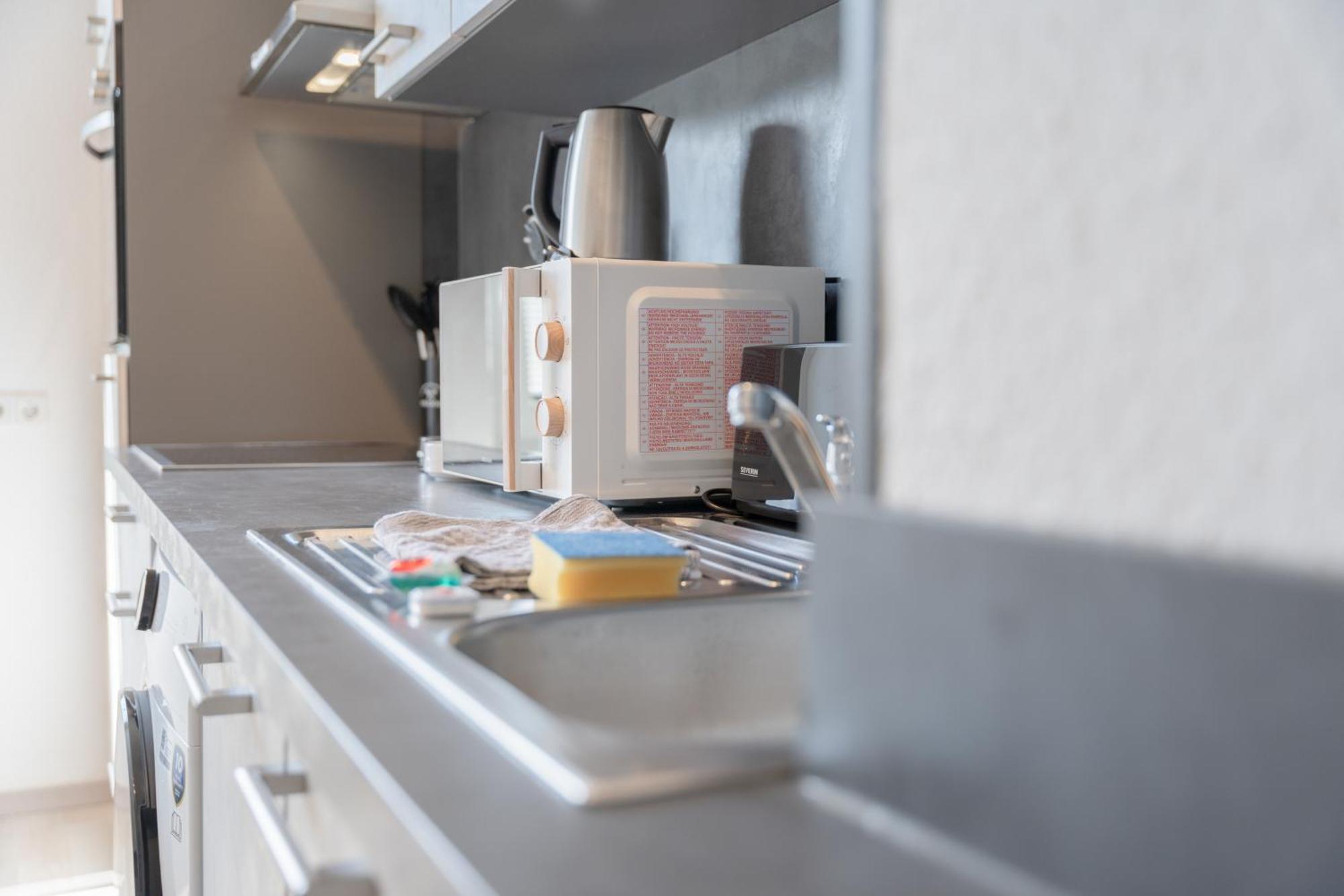Modernes Apartment In Top Lage Komfortabel Eingerichtet Mit Arbeitsplatz Und Kueche - Geibelsuite Hannover Esterno foto
