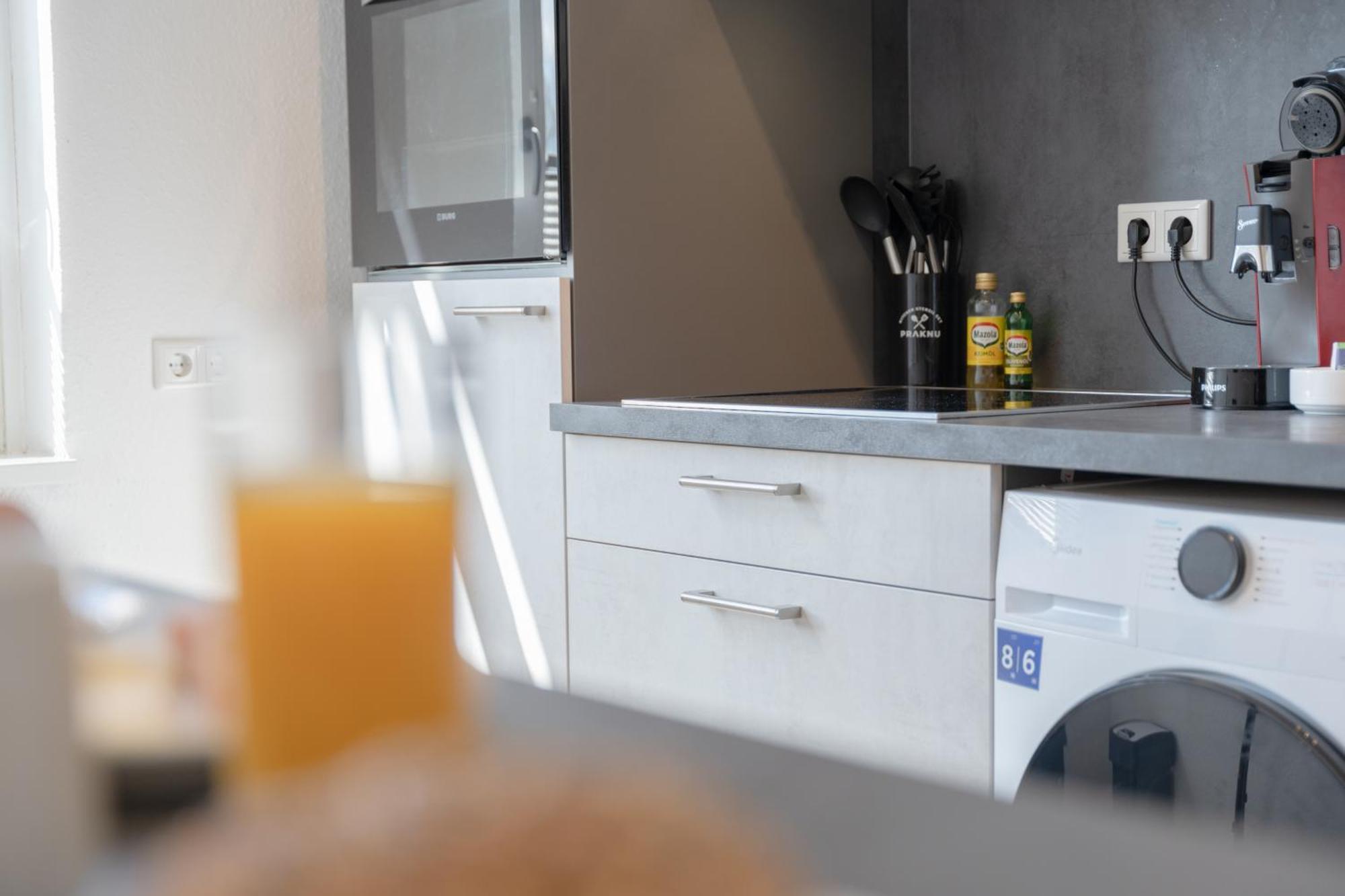 Modernes Apartment In Top Lage Komfortabel Eingerichtet Mit Arbeitsplatz Und Kueche - Geibelsuite Hannover Esterno foto