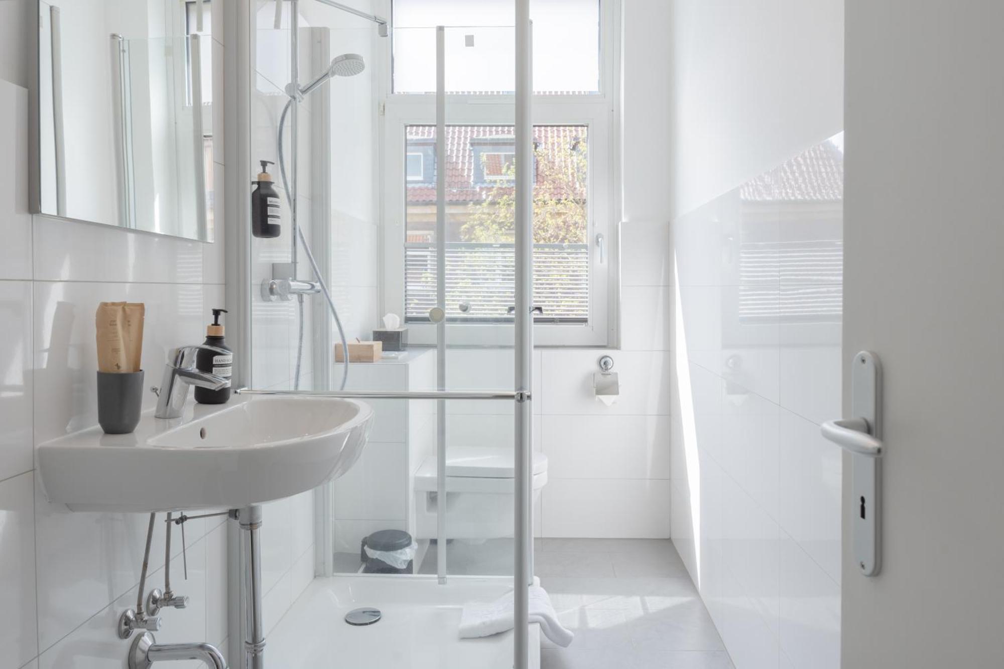 Modernes Apartment In Top Lage Komfortabel Eingerichtet Mit Arbeitsplatz Und Kueche - Geibelsuite Hannover Esterno foto